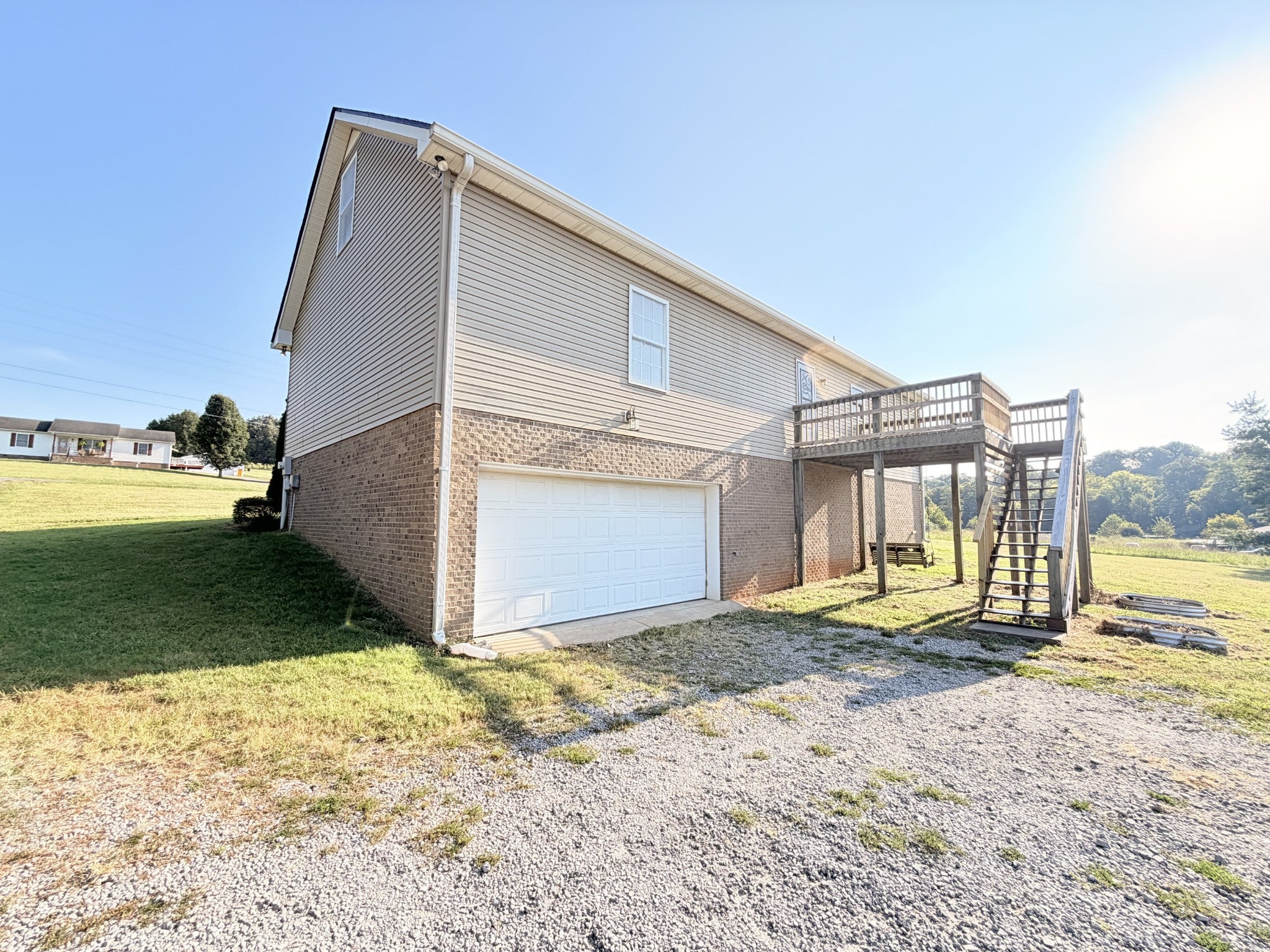 3692 Armstrong Rd