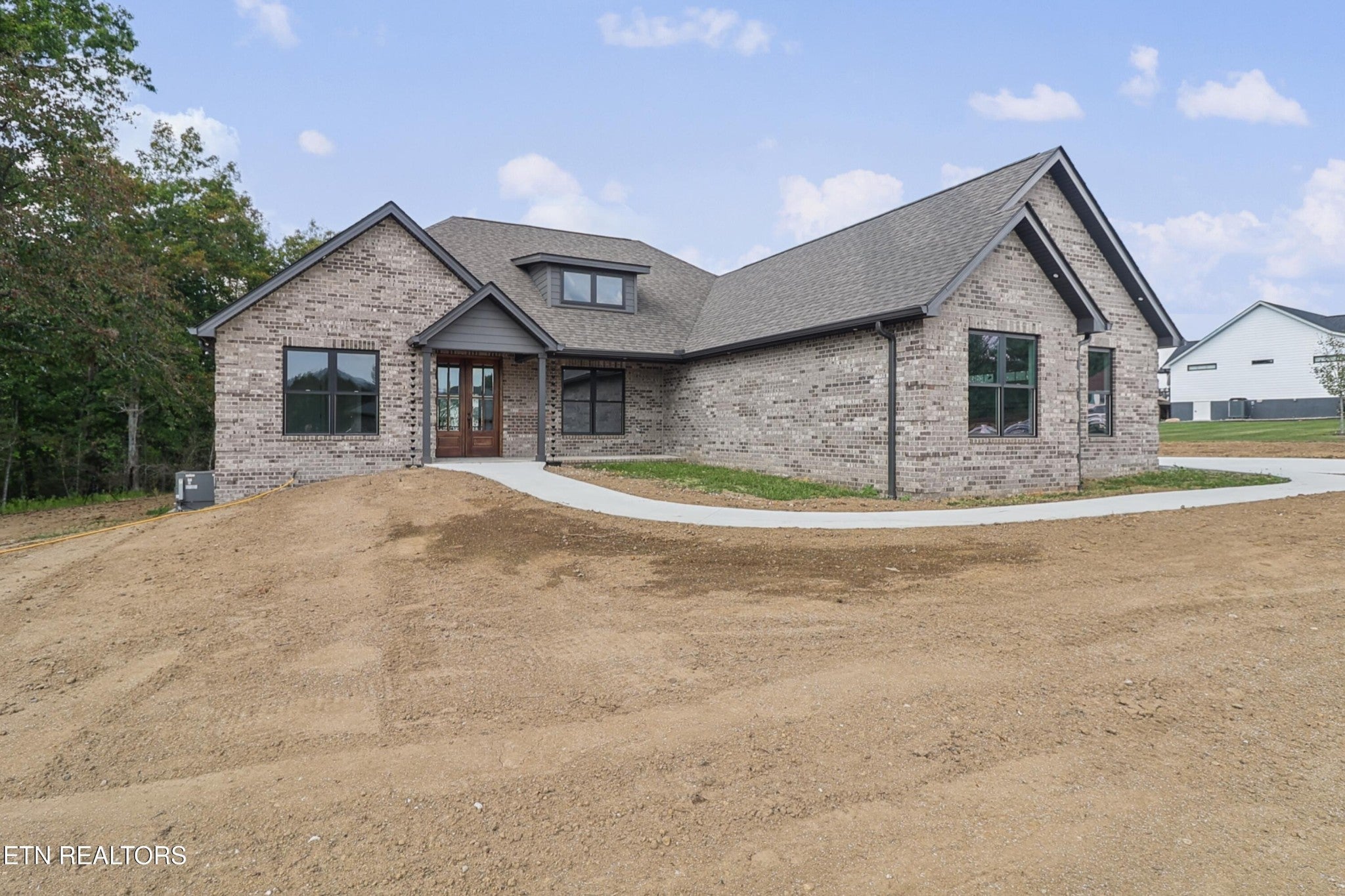 833 Keating Loop