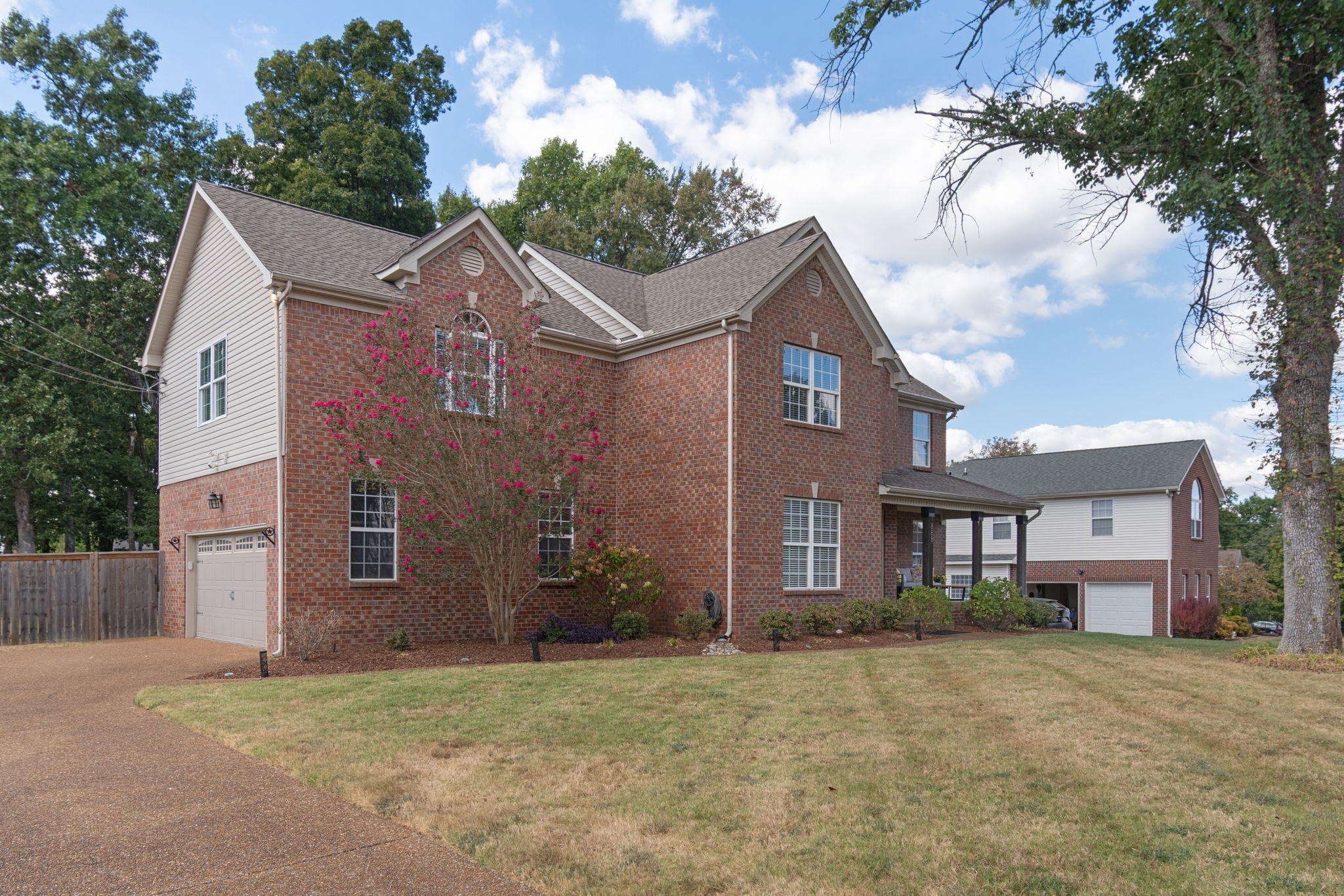 888 Dortch Ln