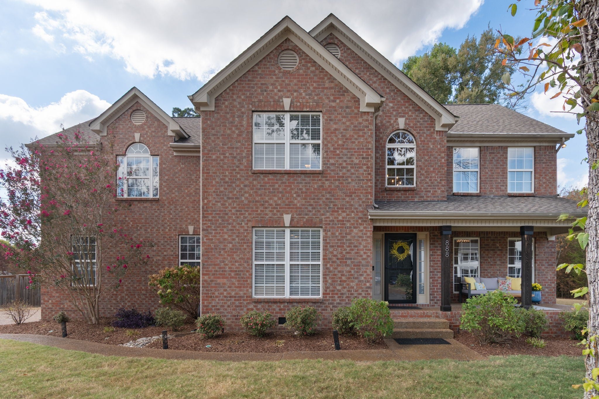 888 Dortch Ln