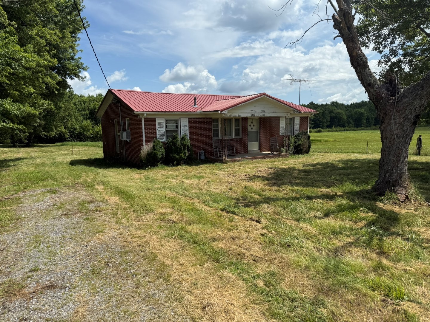 822 Blanton School Rd