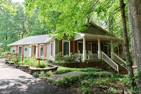 407 Oakwood Dr Lawrenceburg TN 38464