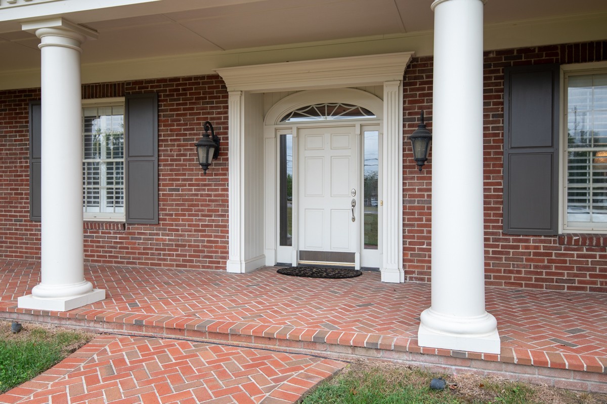 1201 Nashville Pike