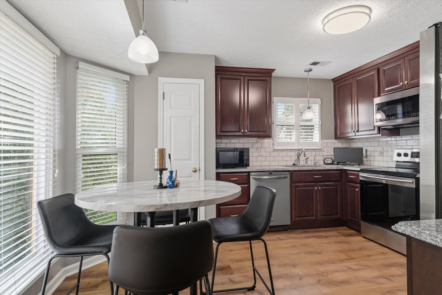 4100 New Hope Meadow Rd