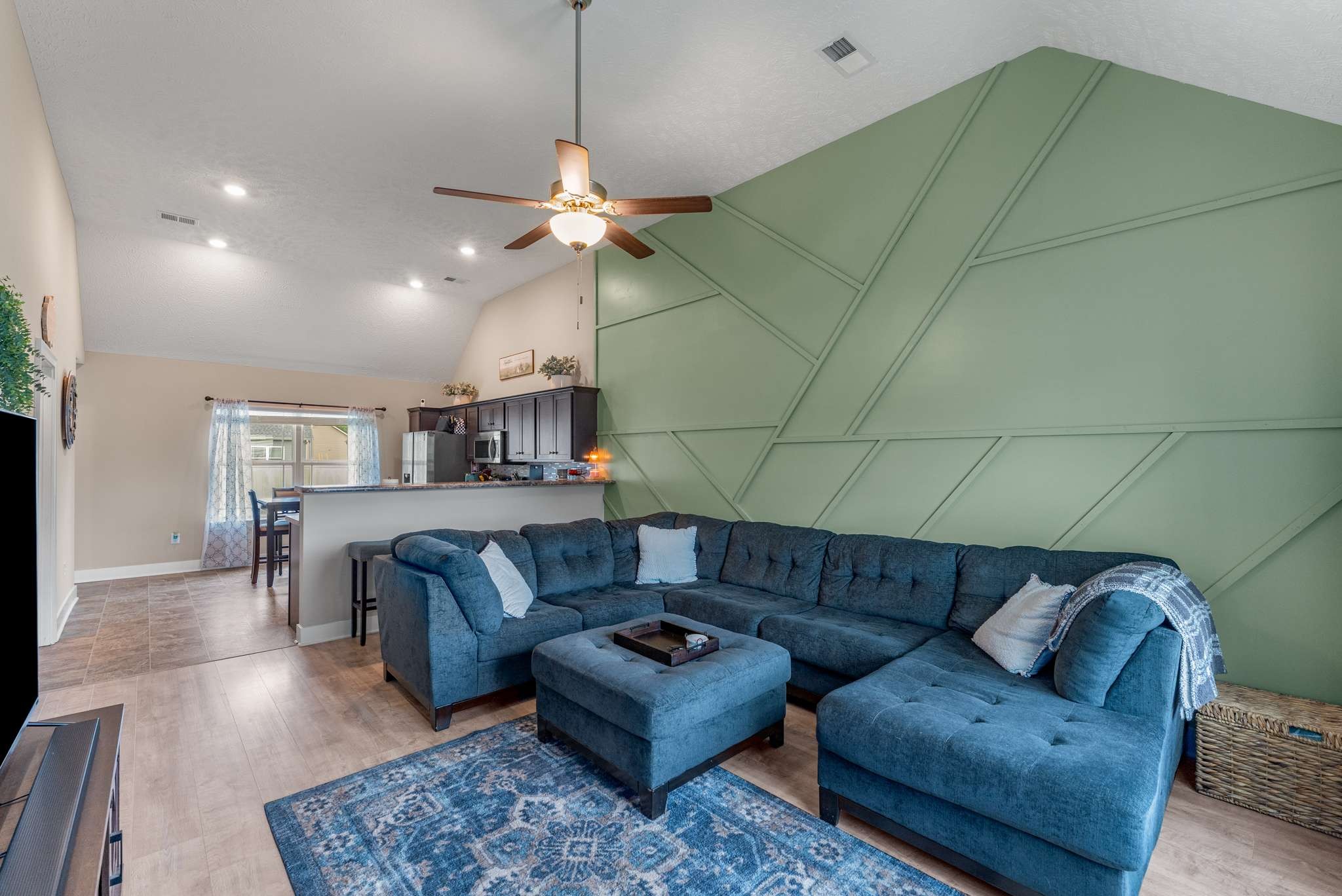 2804 Valley Farms Dr