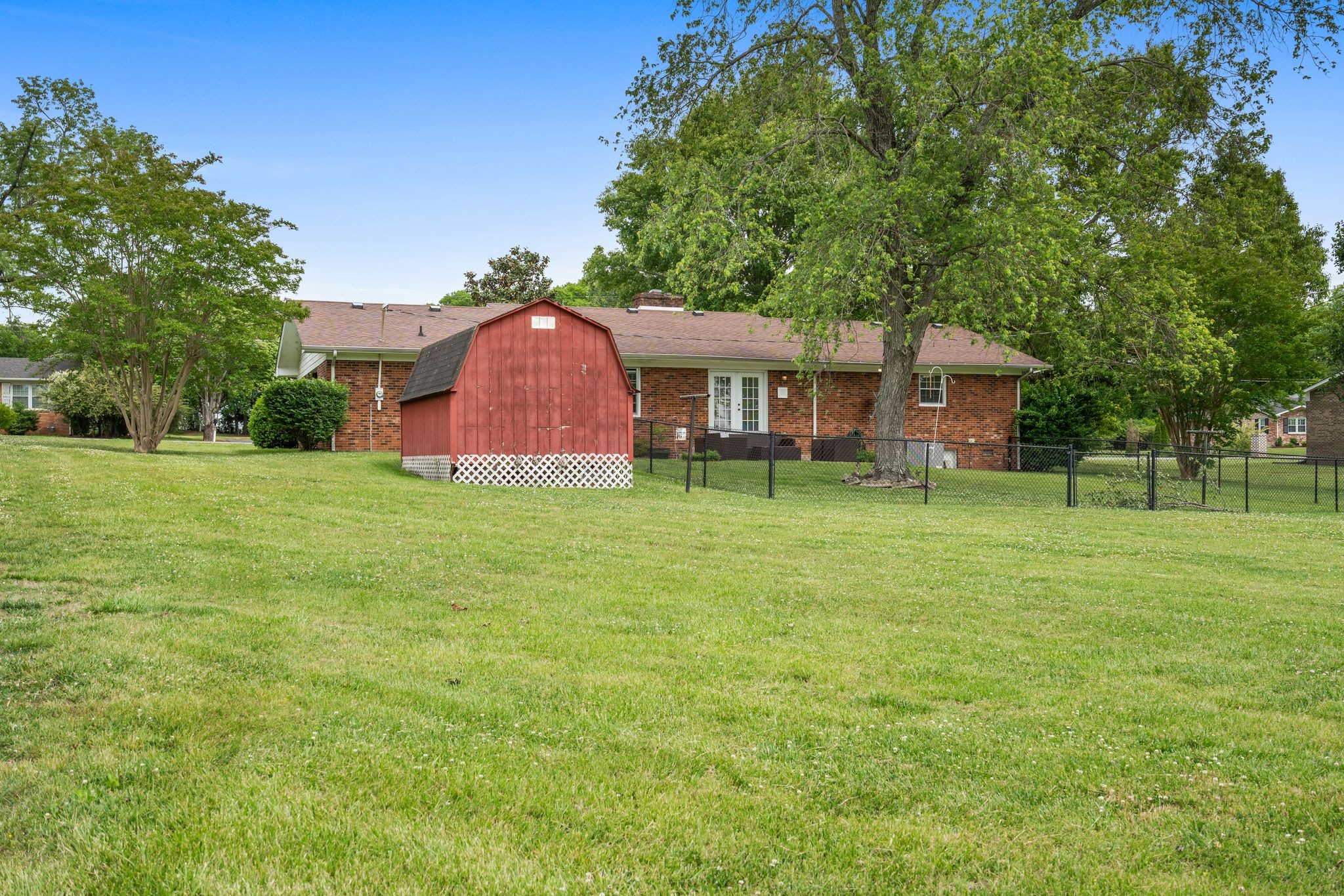 705 Dow Dr