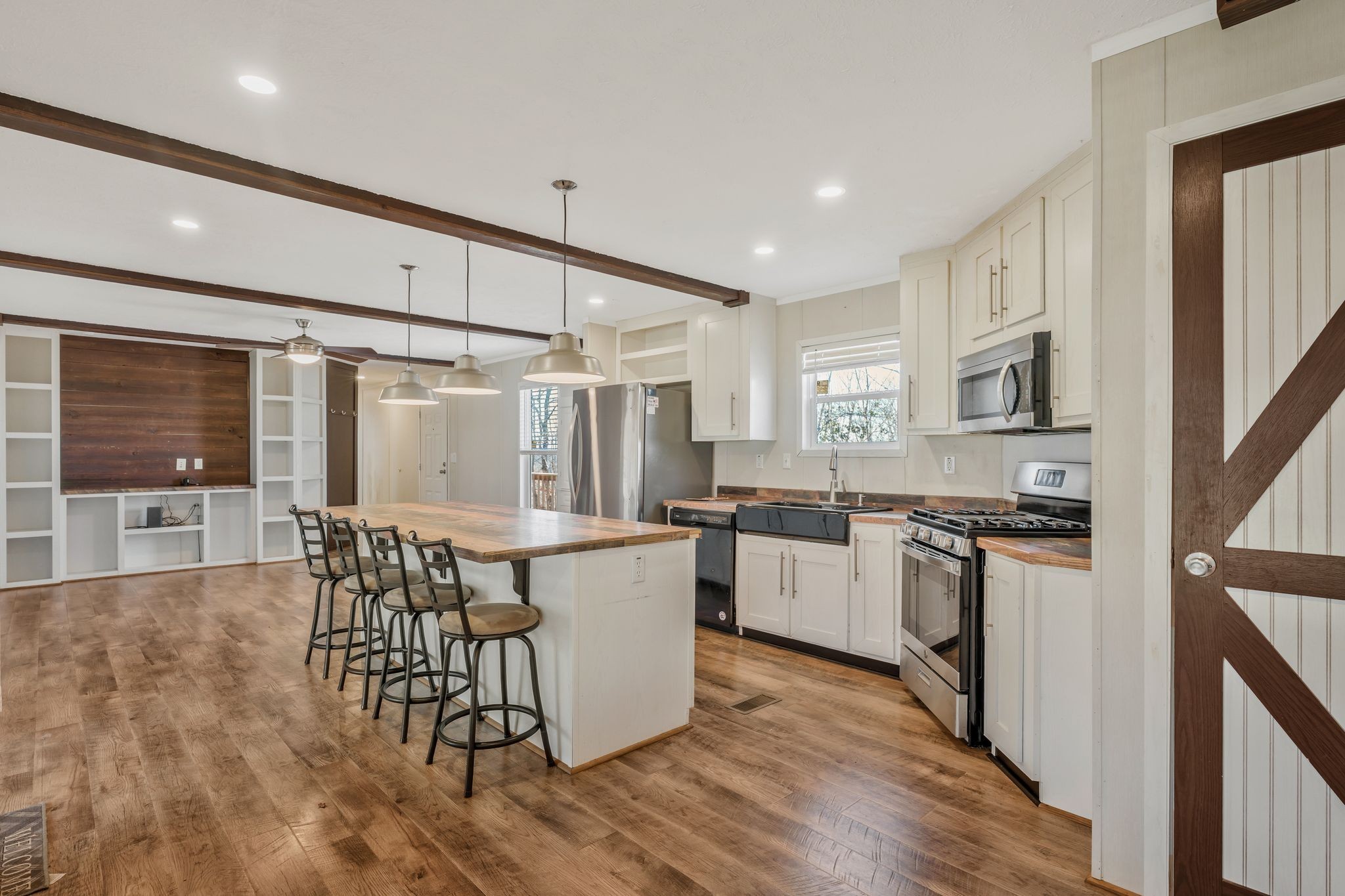 309 River Bluff Rd