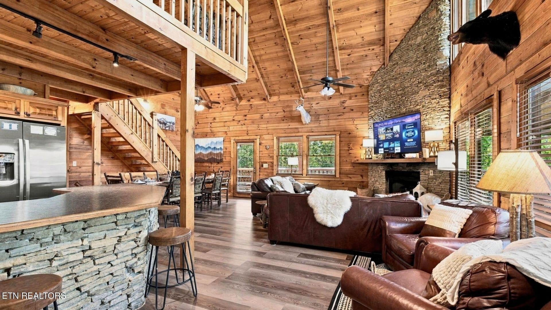 3620 Moonshine Way