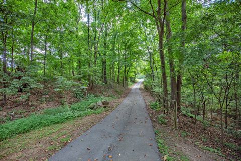 7498 Swift Rd Greenbrier TN 37073