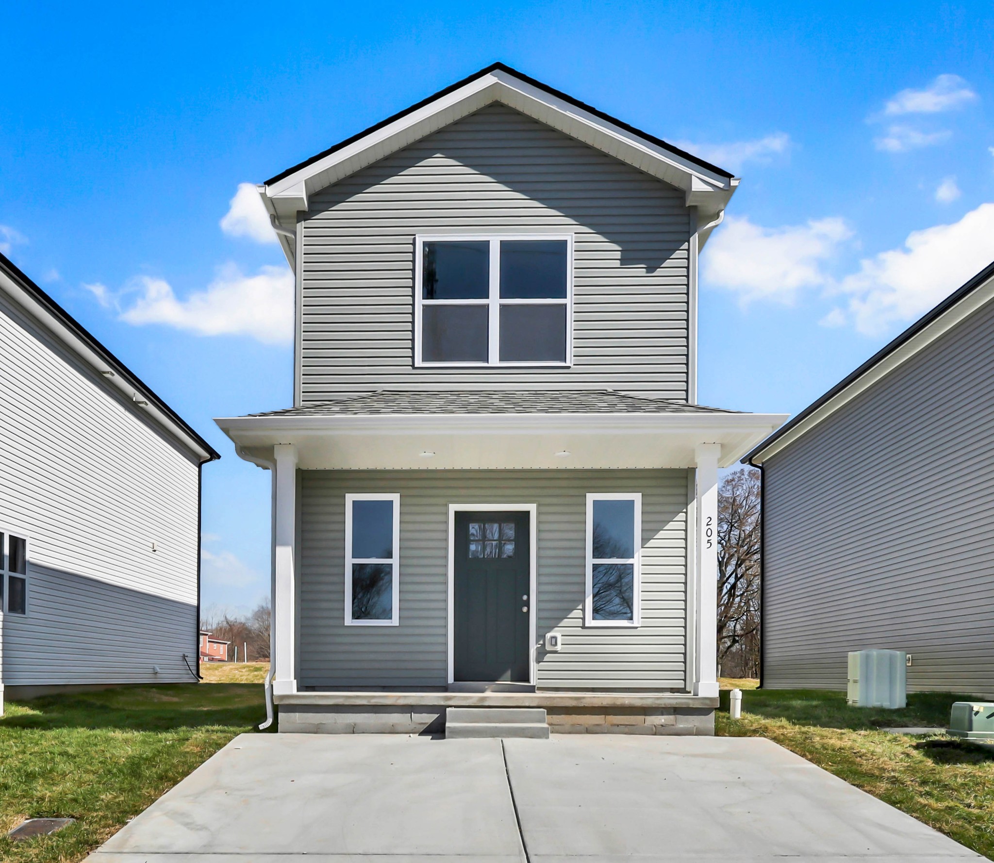 205 Robert St