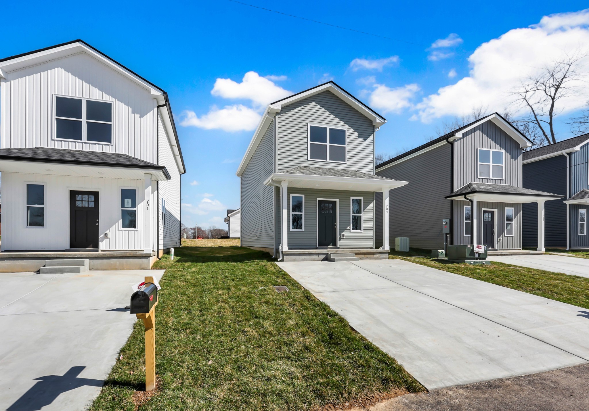 205 Robert St