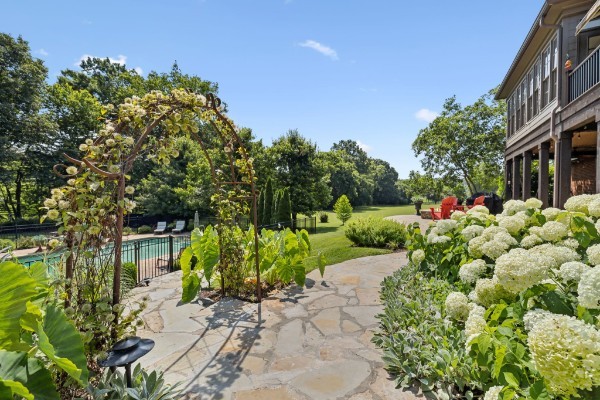 Thompsons Station, Tennessee 37179, United States, 4 Bedrooms Bedrooms, ,5 BathroomsBathrooms,Residential,Active,242