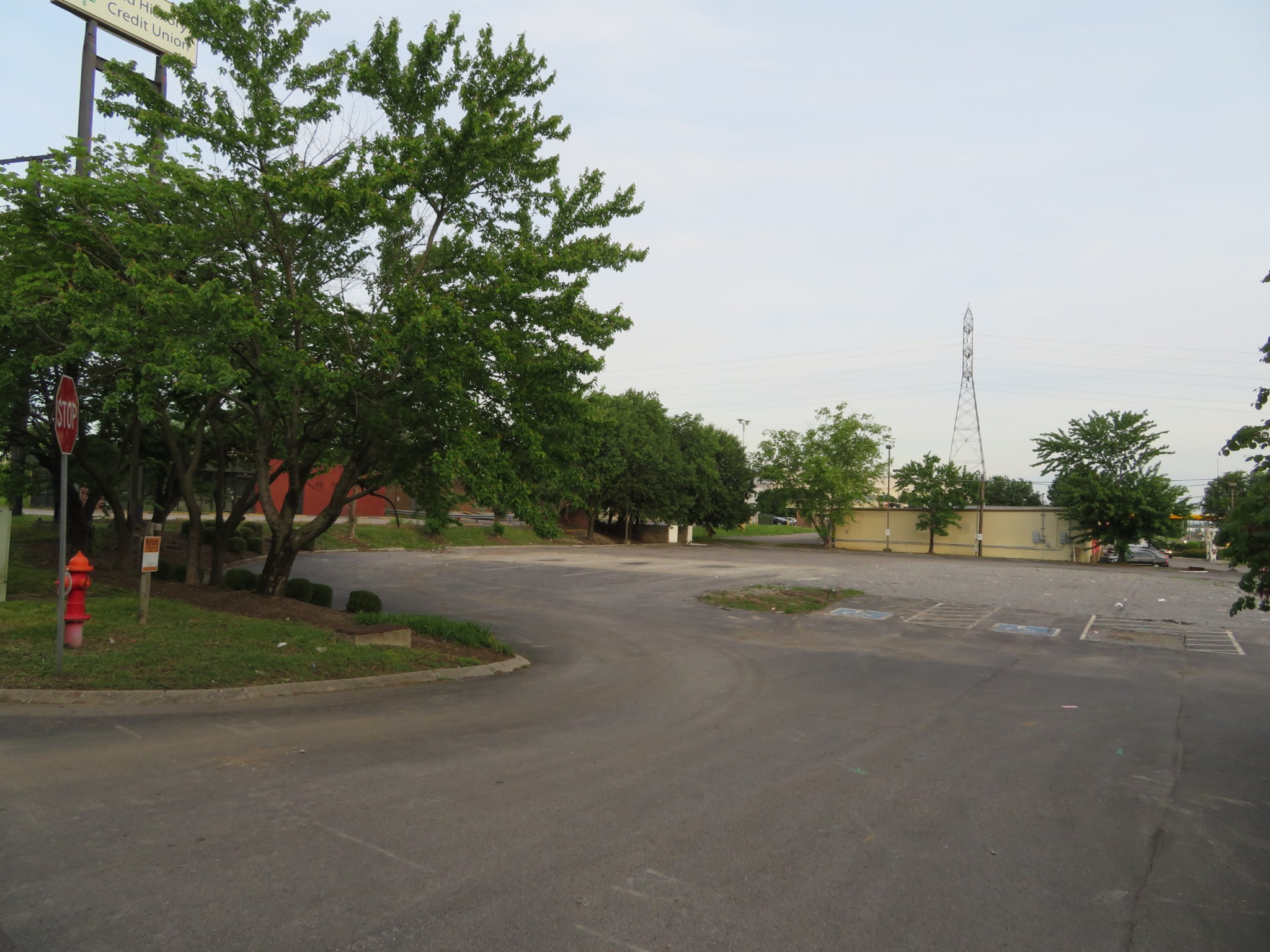 708 Rivergate Pkwy