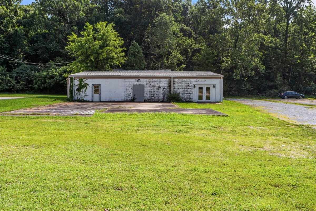 Photo 1 of 43 — 223 Long St, New Johnsonville, TN 37134