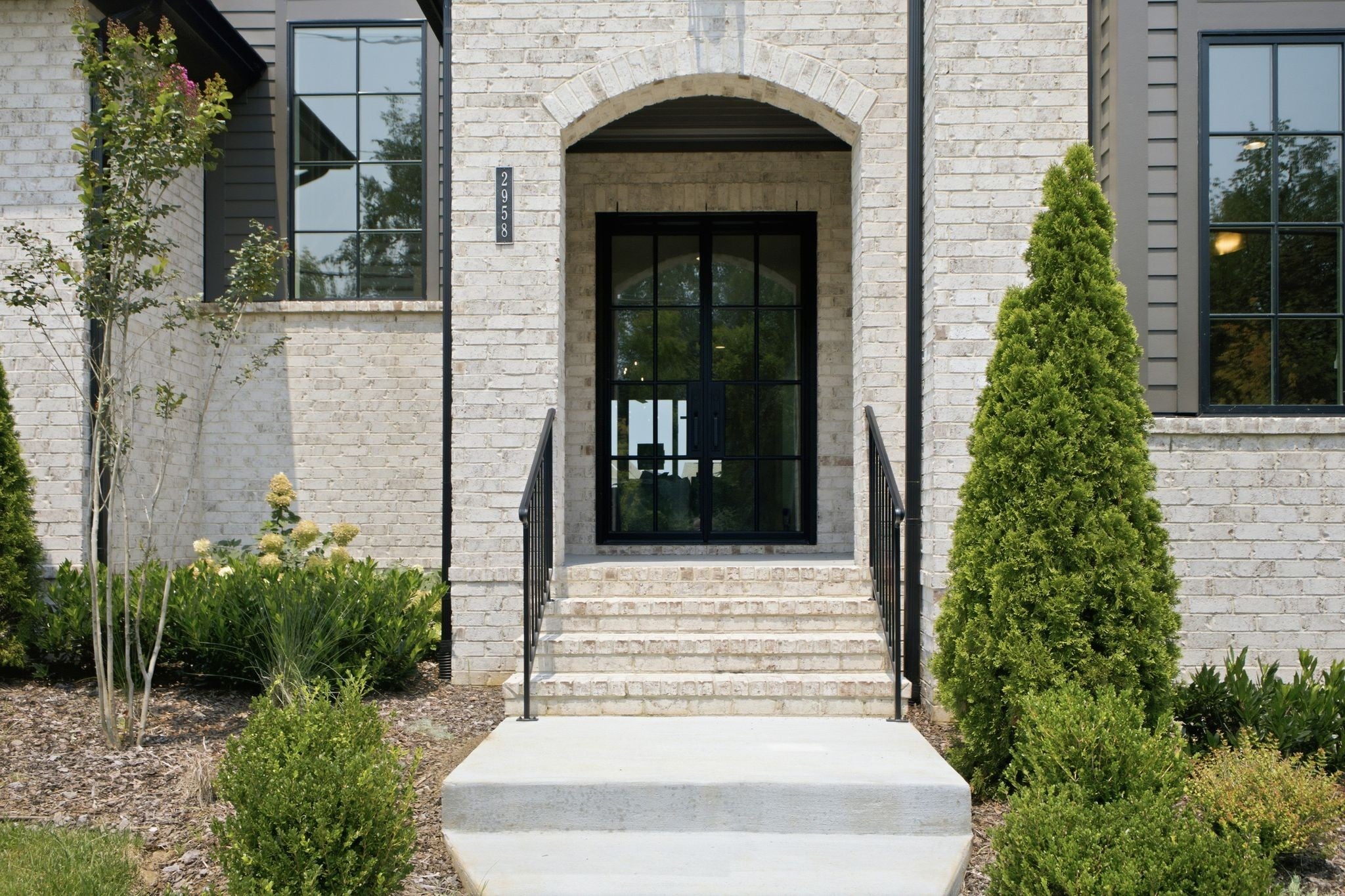 2958 Del Rio Pike