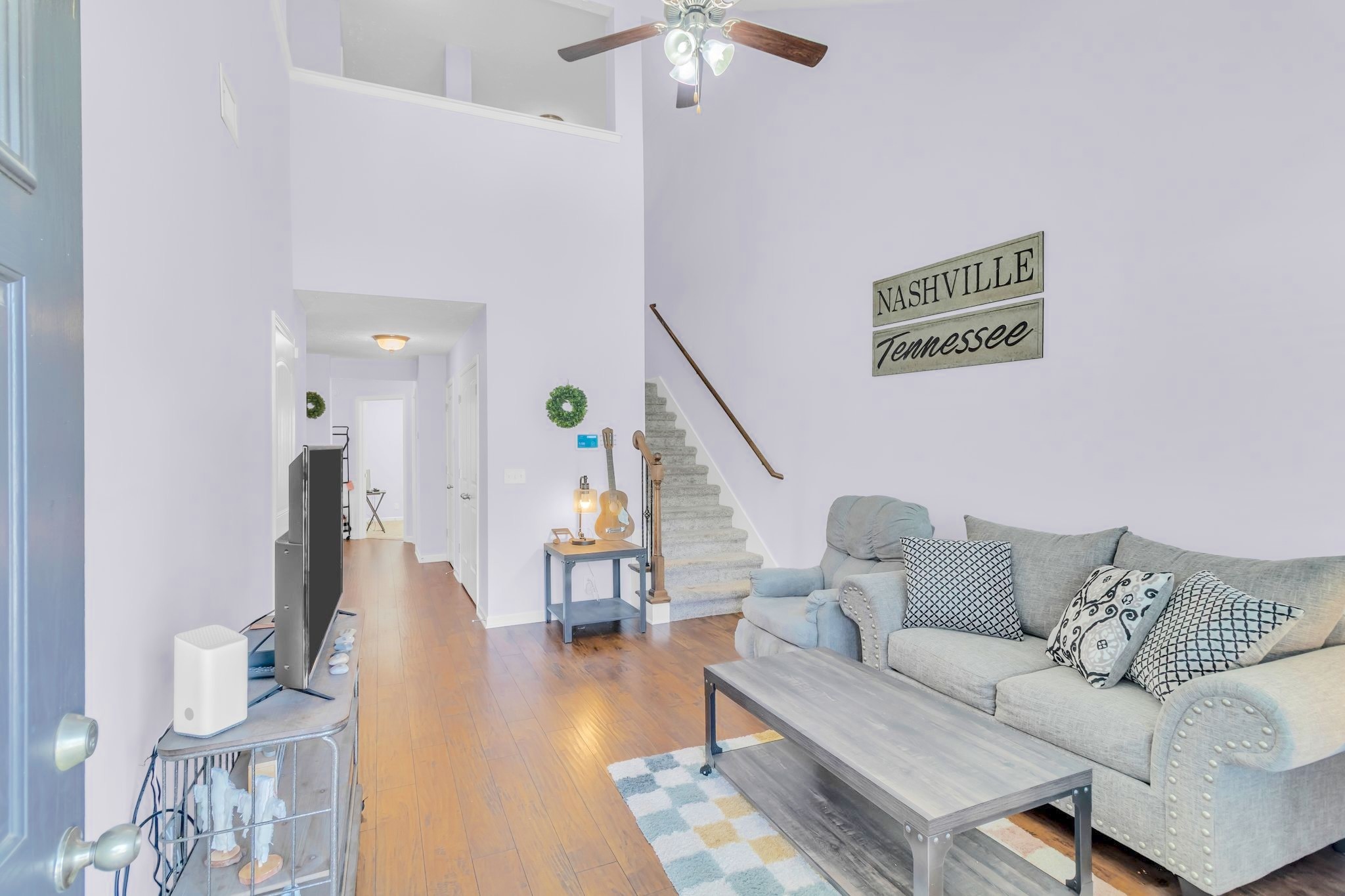 909 Granville Dr