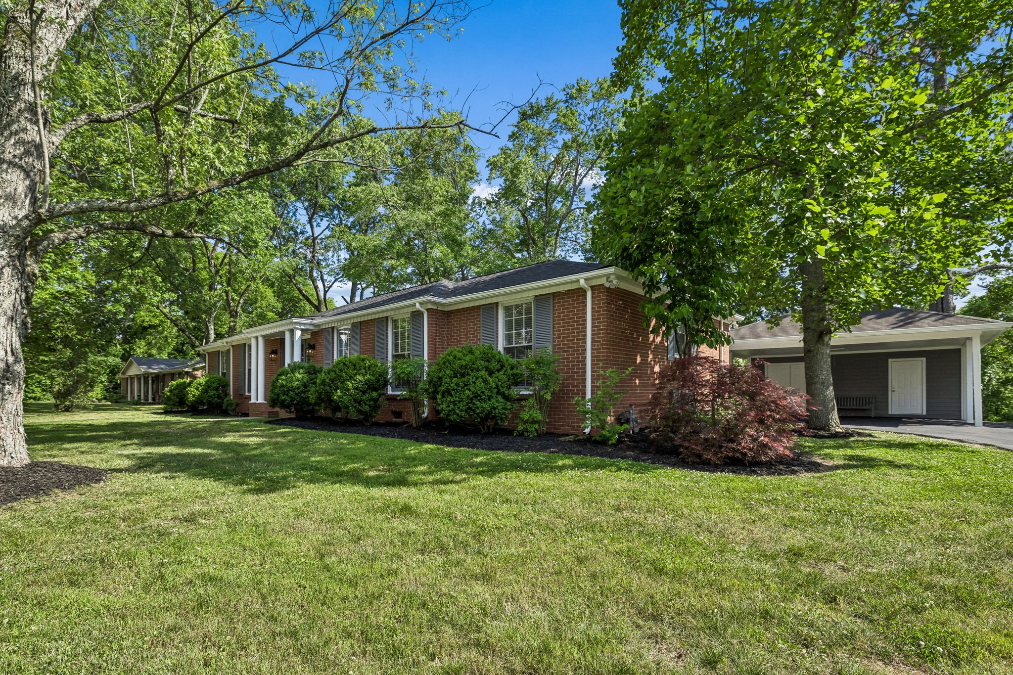 599 Harpeth Pkwy E