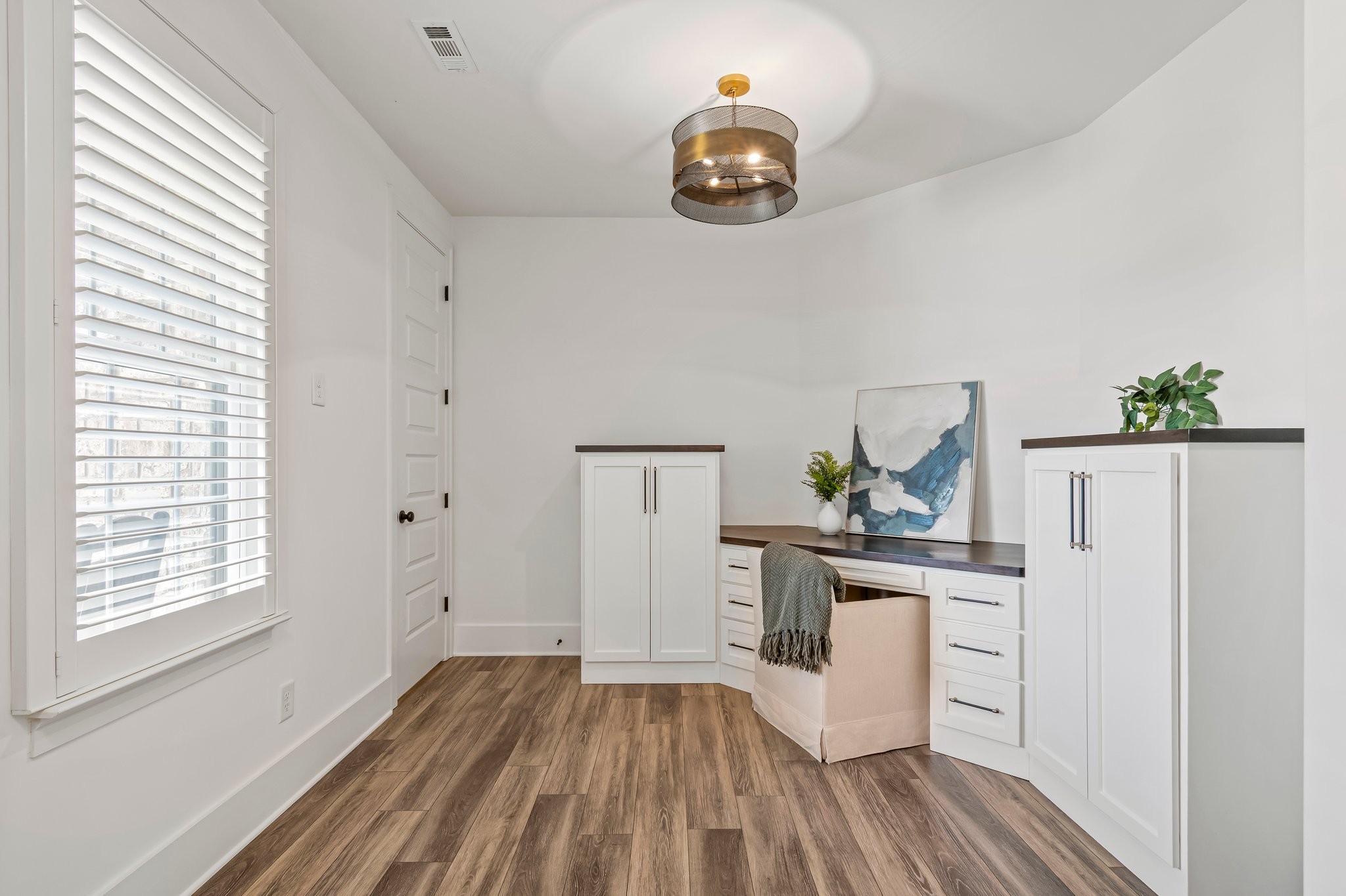 7562 Delancey Dr