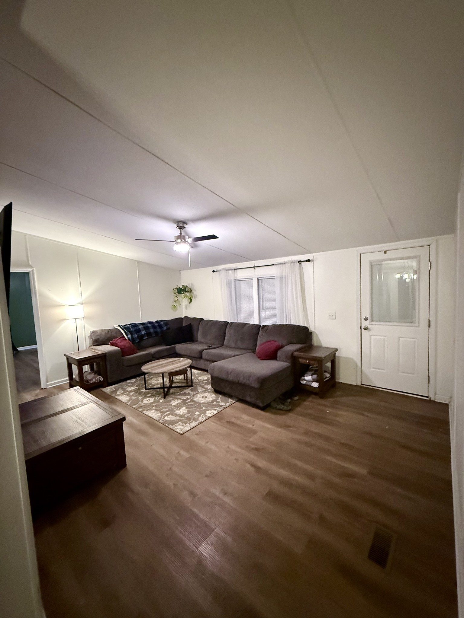 375 Philippi Rd