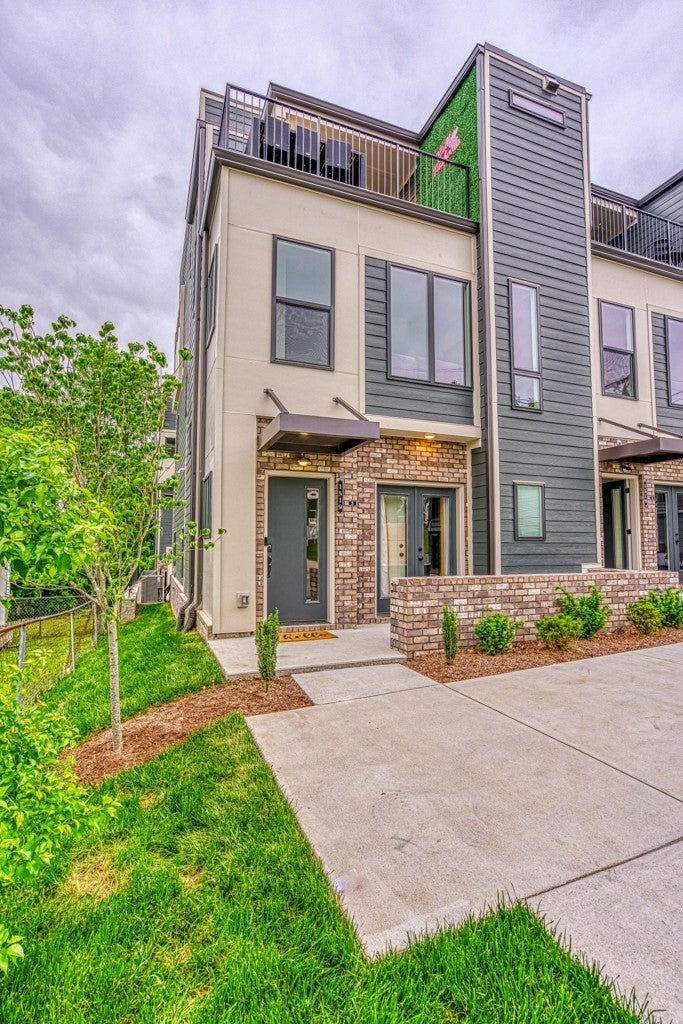 4-bed home for sale in Nashville, TN 37207, 1519 Meridian St 3 1519 Meridian St 3, Nashville TN 37207 4-bed home, photo 2 of 30