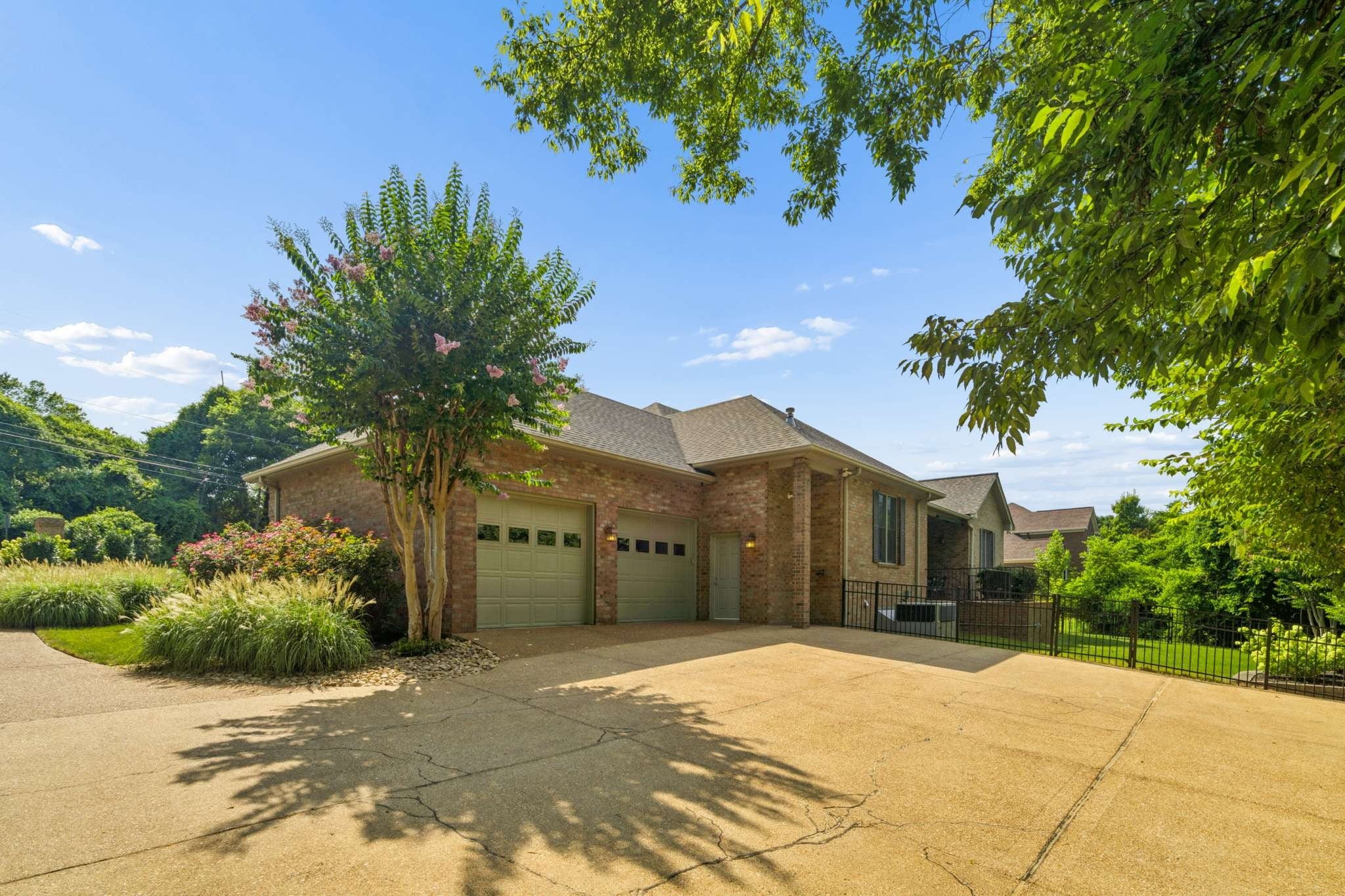 770 Peach Orchard Dr