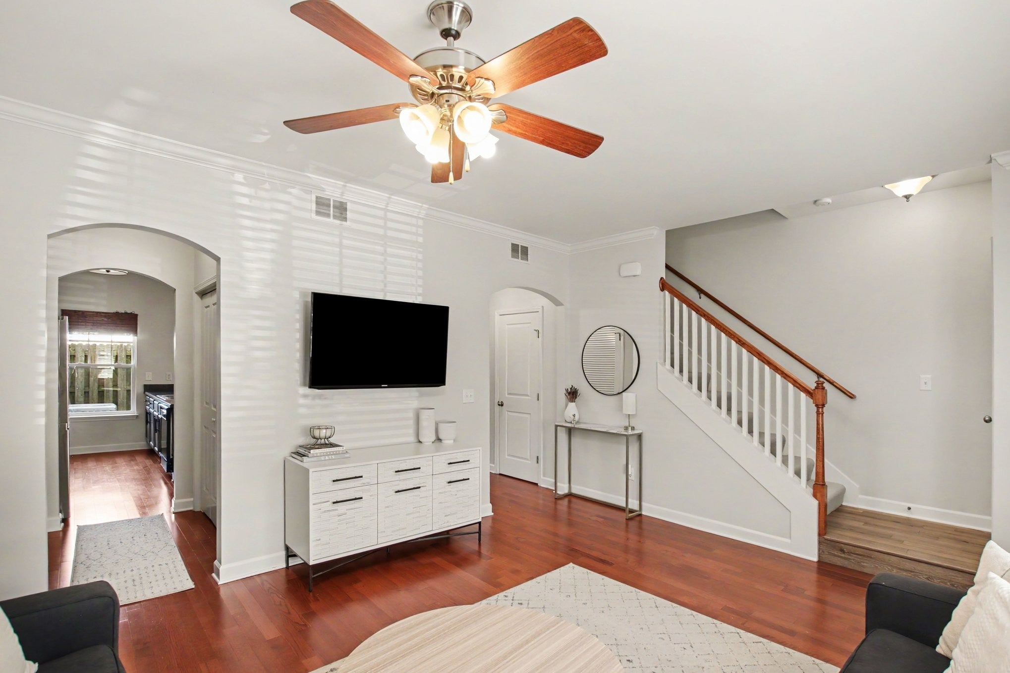 553 Rosedale Ave 128