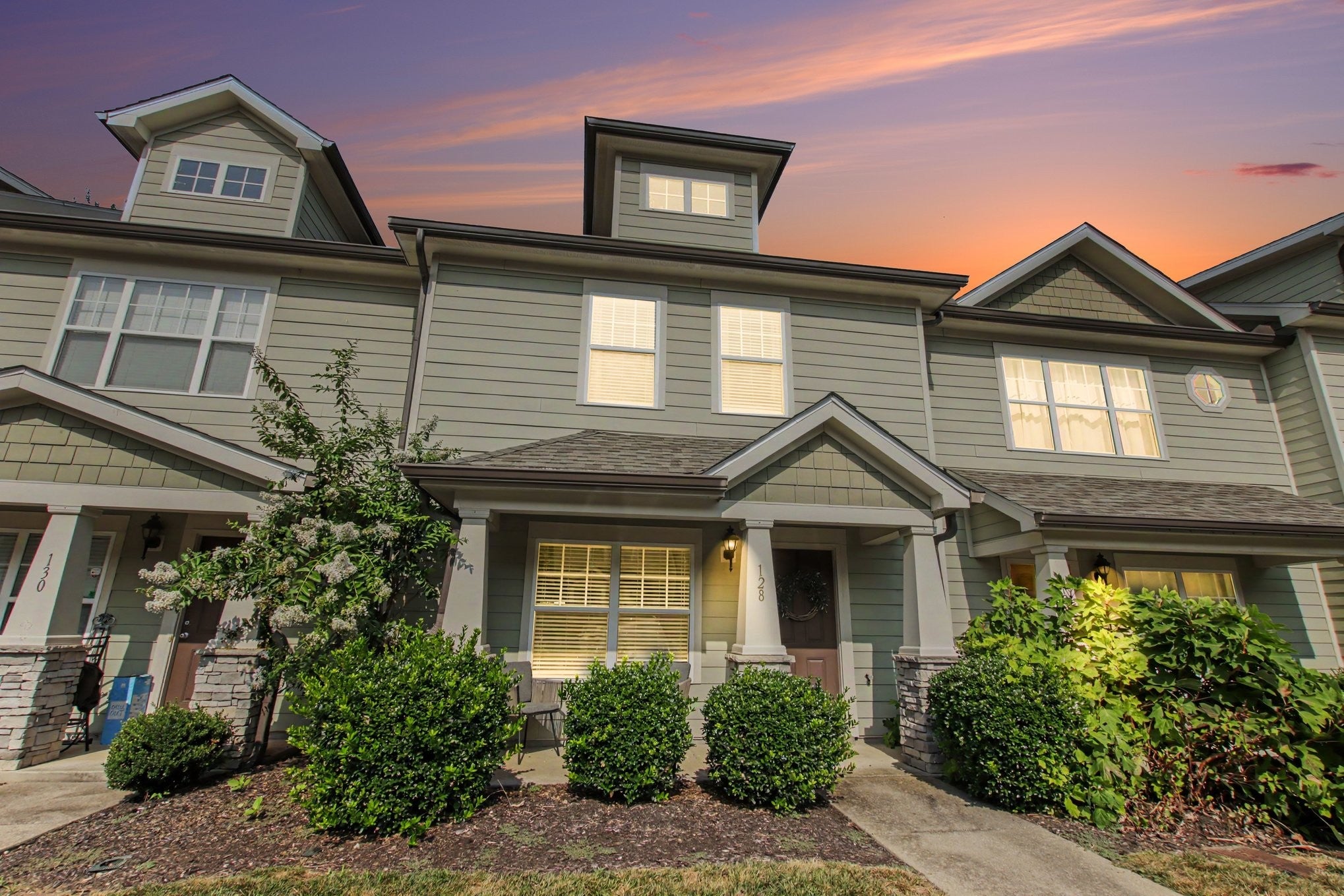 3-bed listing at 553 Rosedale Ave 128, Nashville
