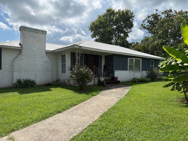 102 Thorogood St
