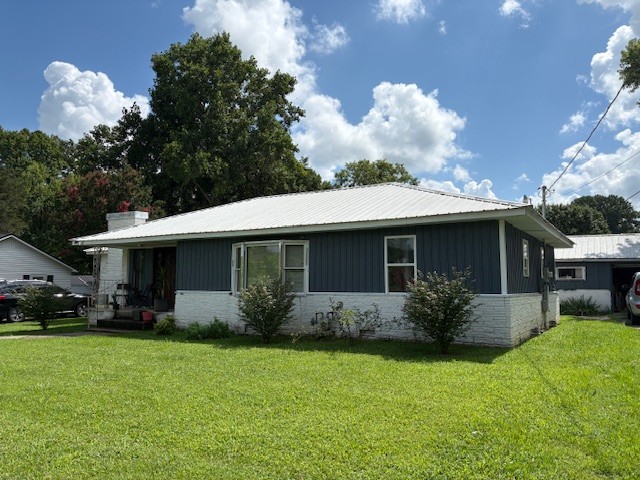 102 Thorogood St