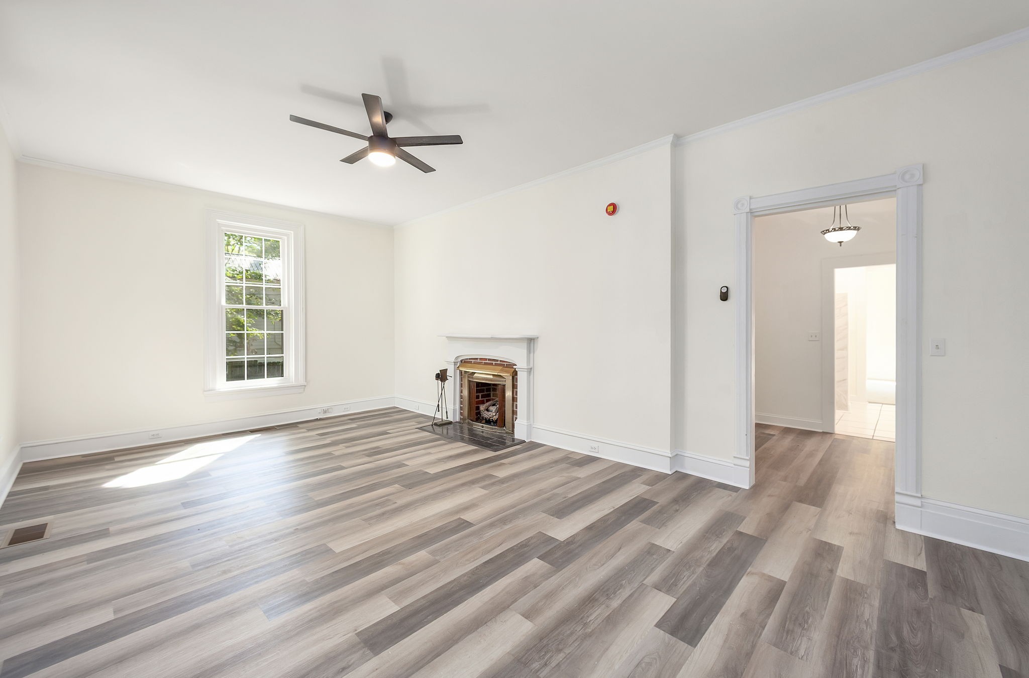 1005 Lafayette Ave N