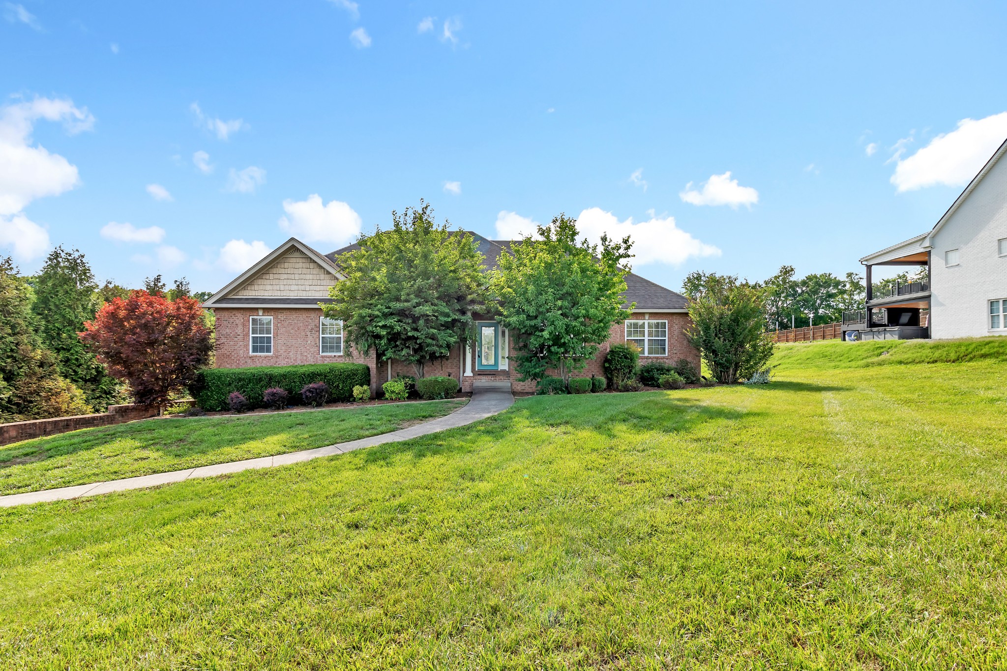 392 Holt Rd