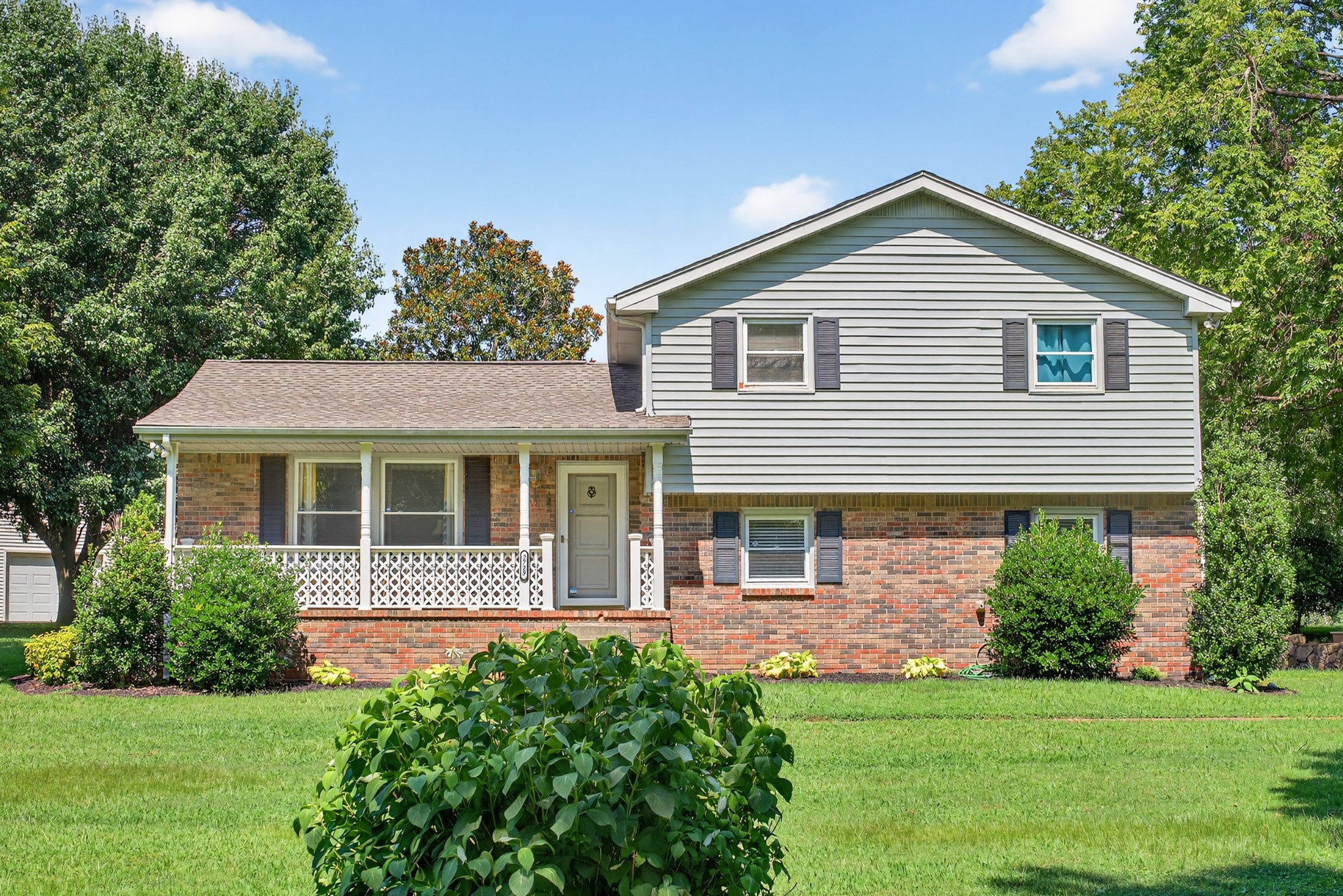 2729 Heights Circle Rd