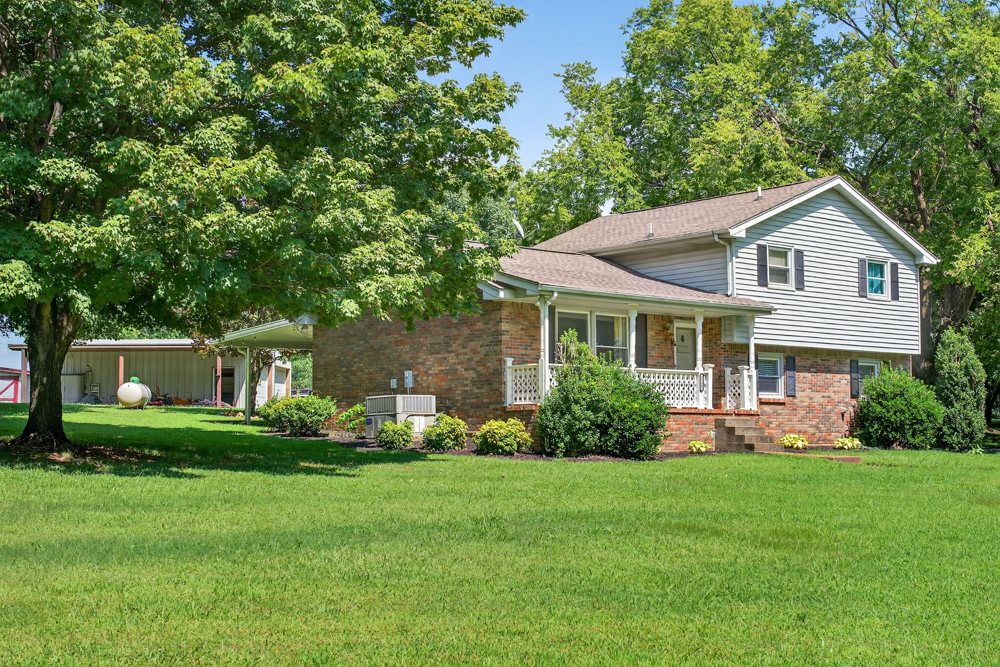 2729 Heights Circle Rd