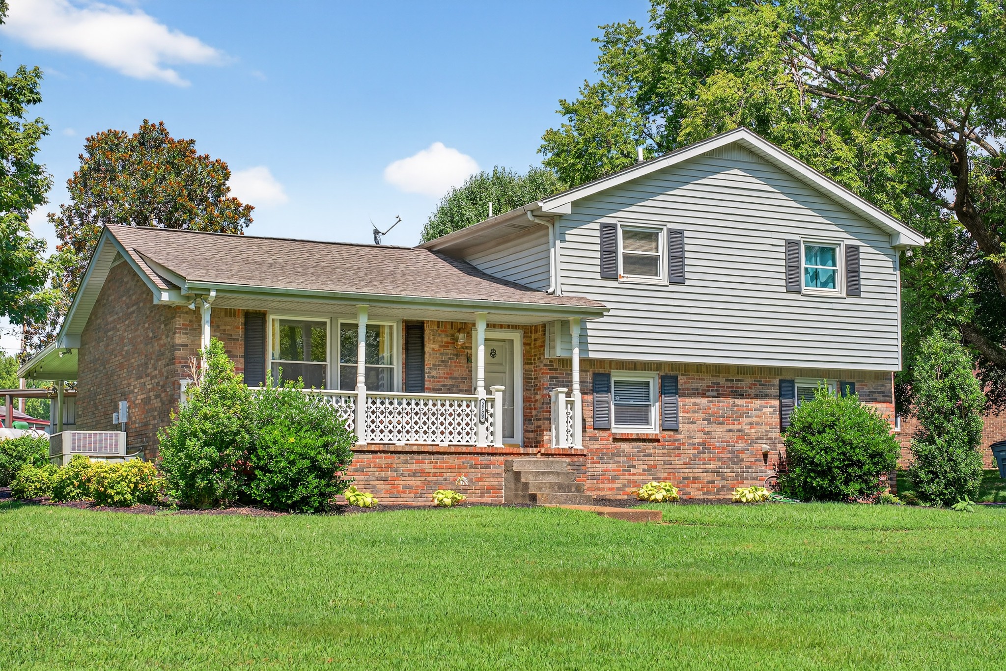 2729 Heights Circle Rd