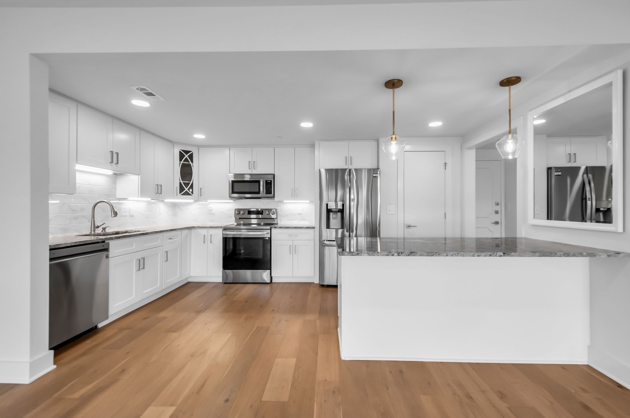 6666 Brookmont Ter 707