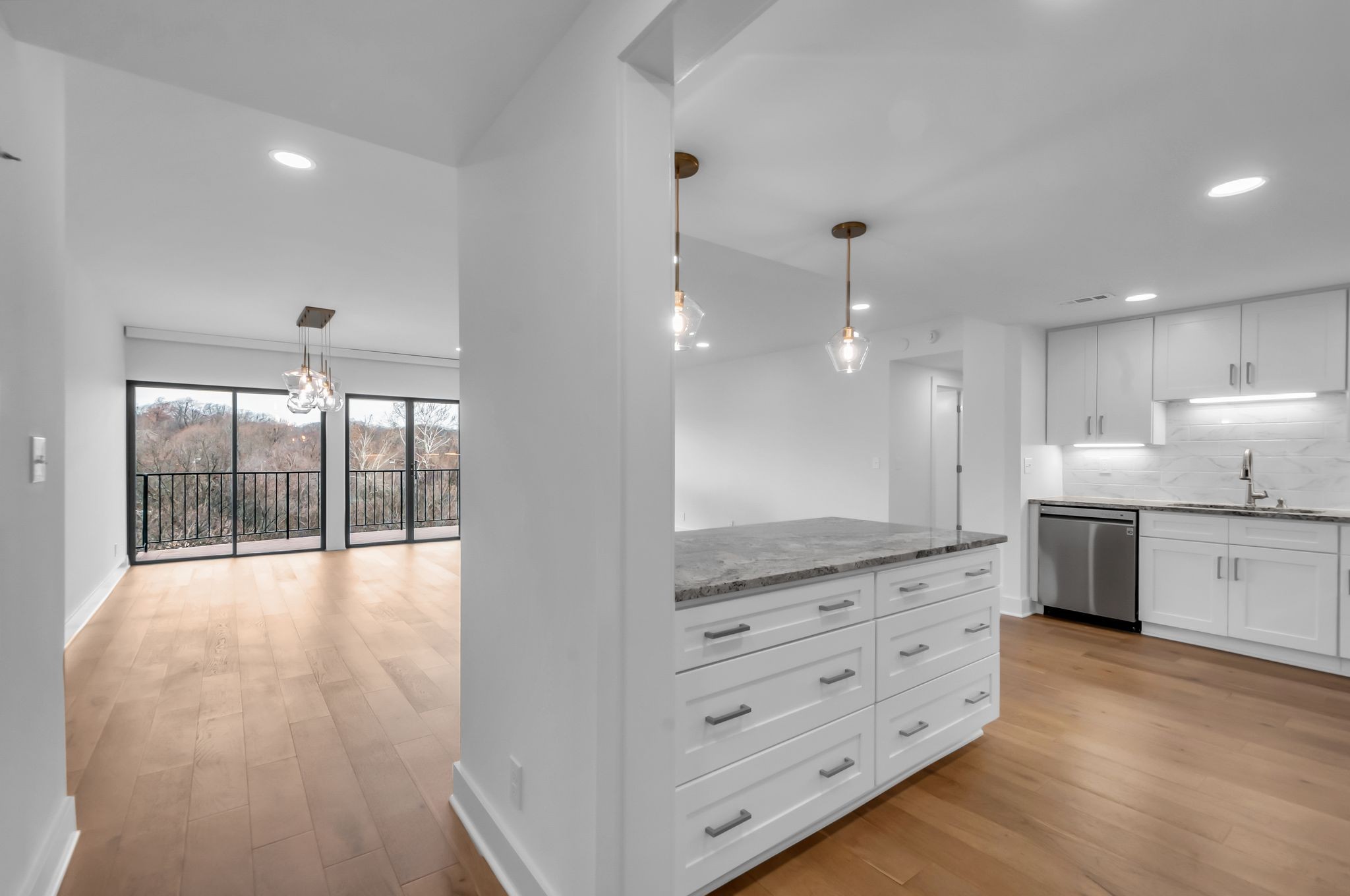 6666 Brookmont Ter 707