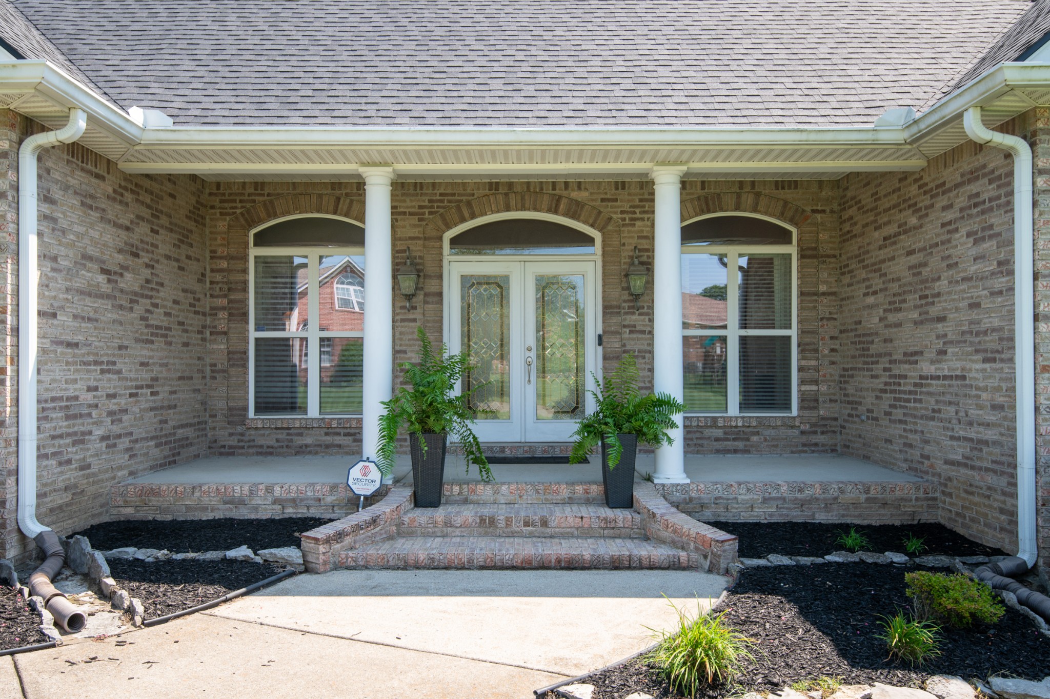 702 Scarlett Pl