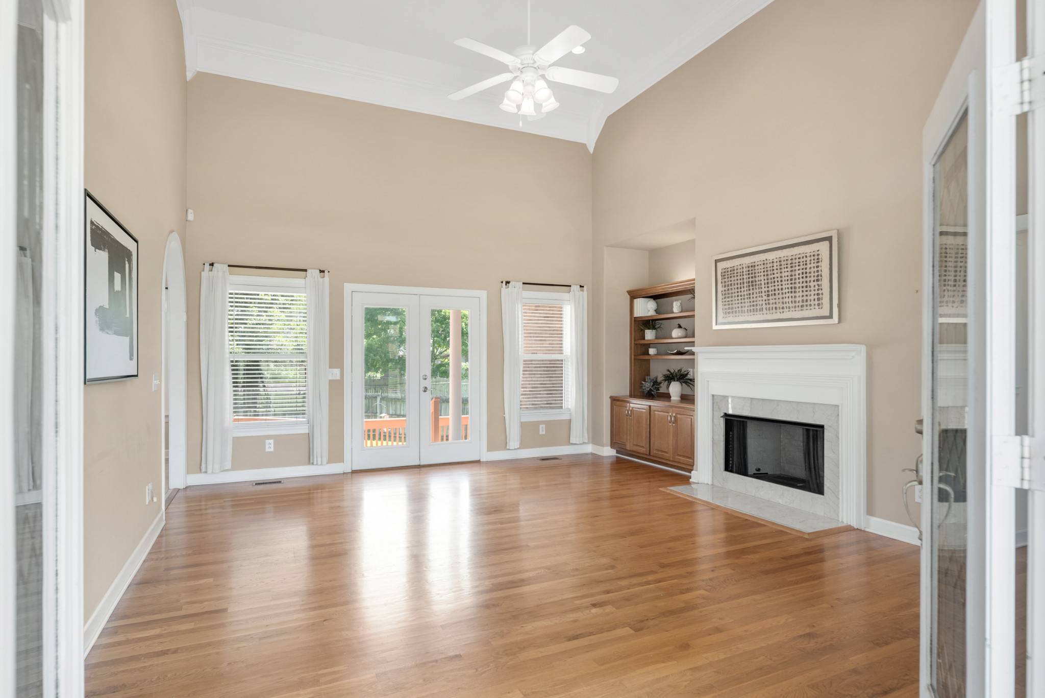 702 Scarlett Pl