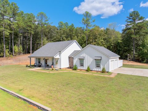 997 Strike King Dr Cedar Grove TN 38321