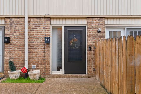 Photo of 2116 Hobbs Rd #C2, Nashville, TN 37215 (MLS # 3149179)