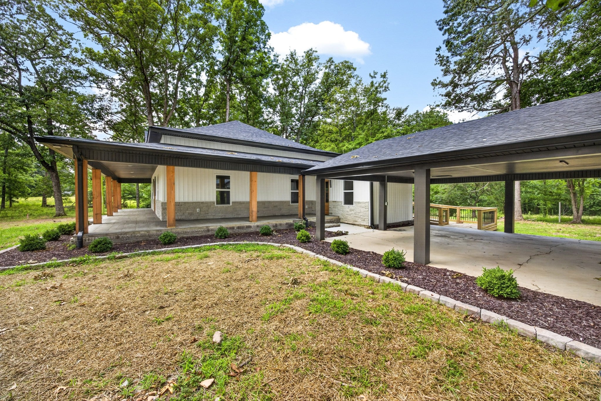 909 Hawkins Crawford Rd