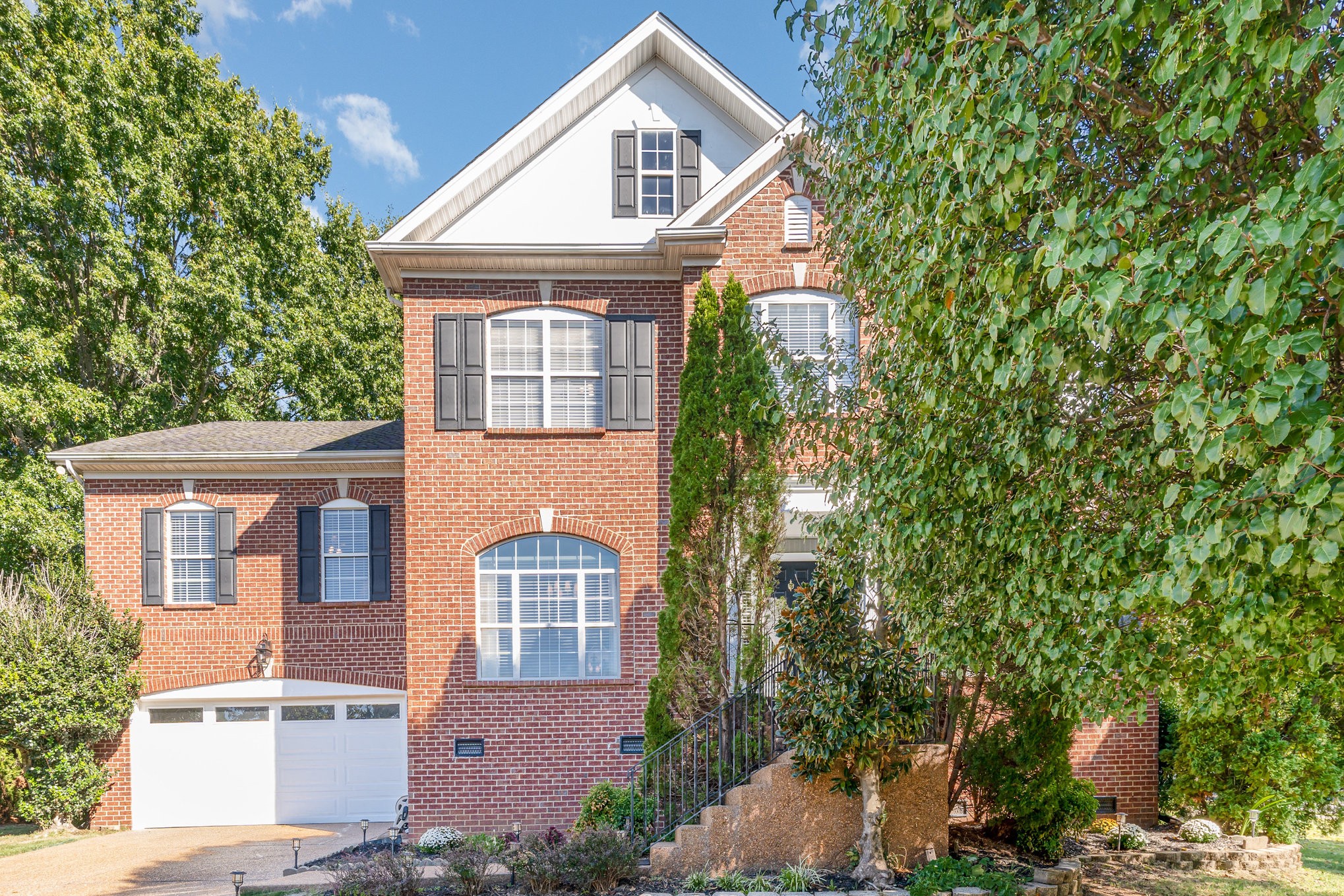 224 Logans Cir