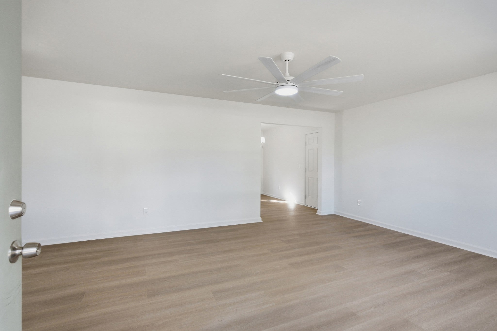 2815 Kedzie Dr