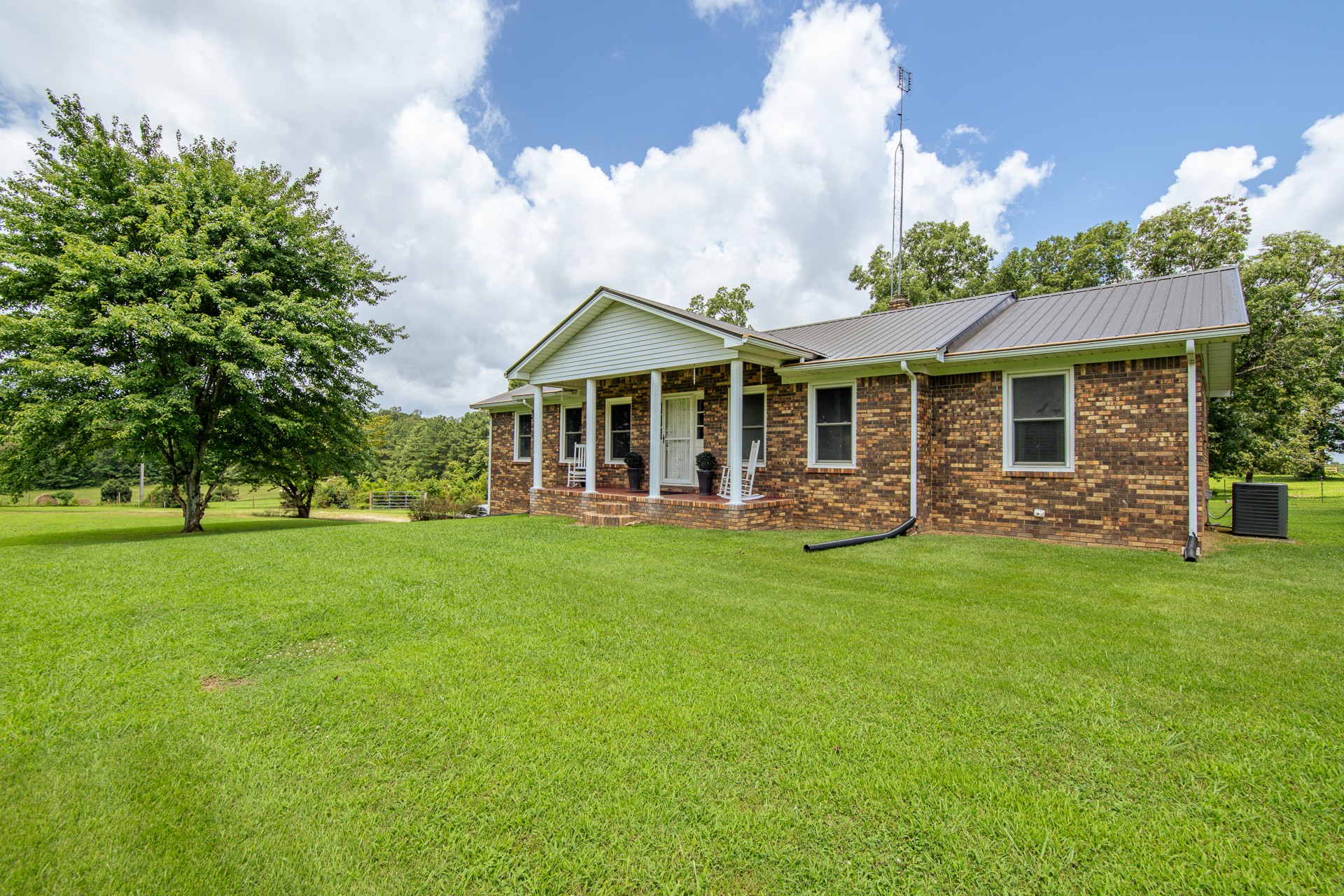 1053 Houston Smith Rd