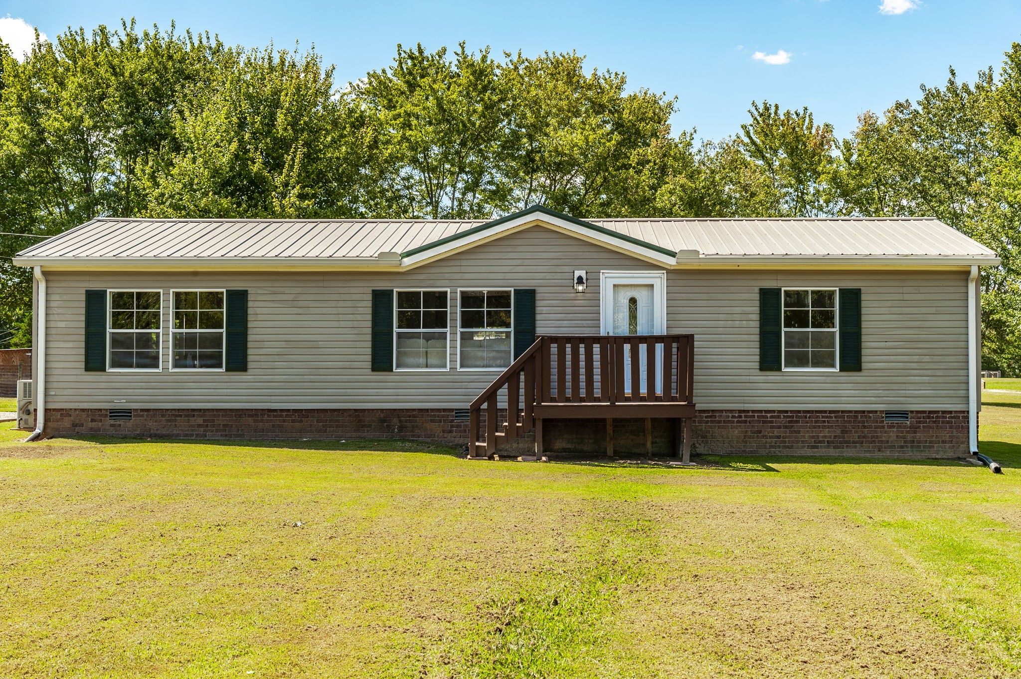 136 E Biggs Rd