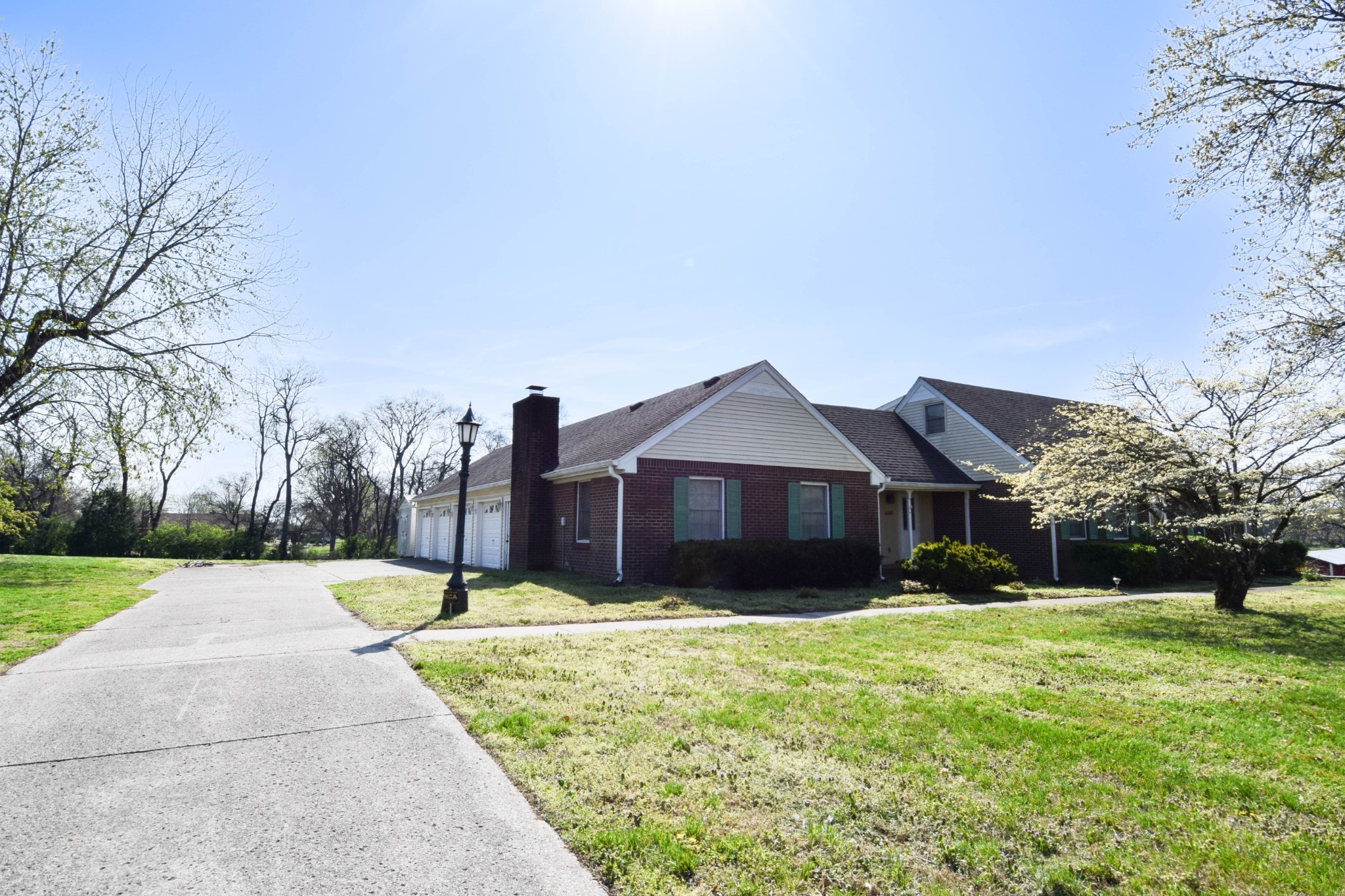 1059 Robertson Rd