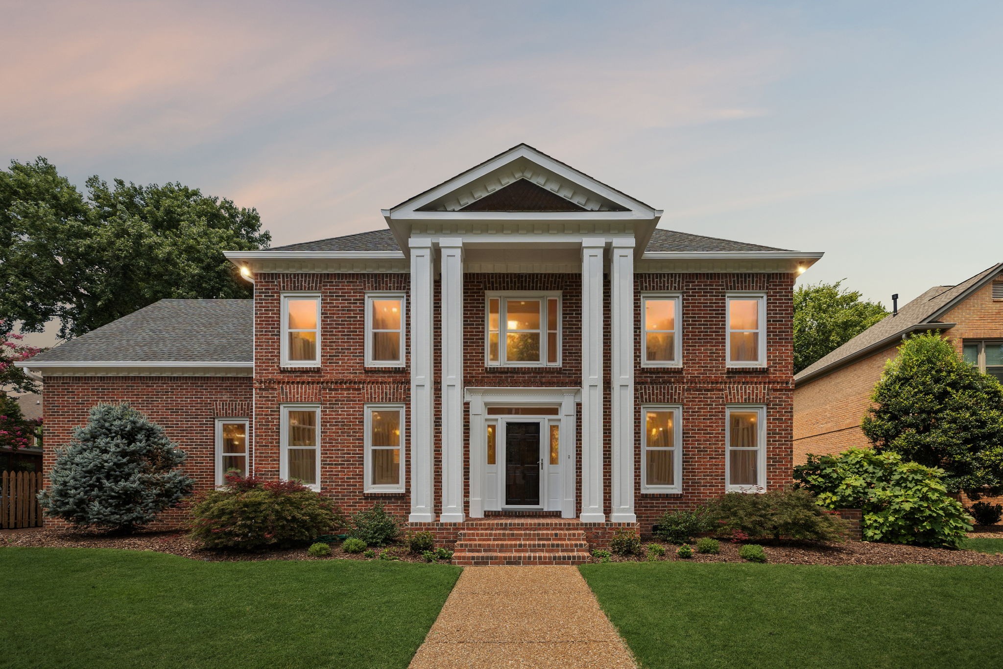635 Bonnie Pl