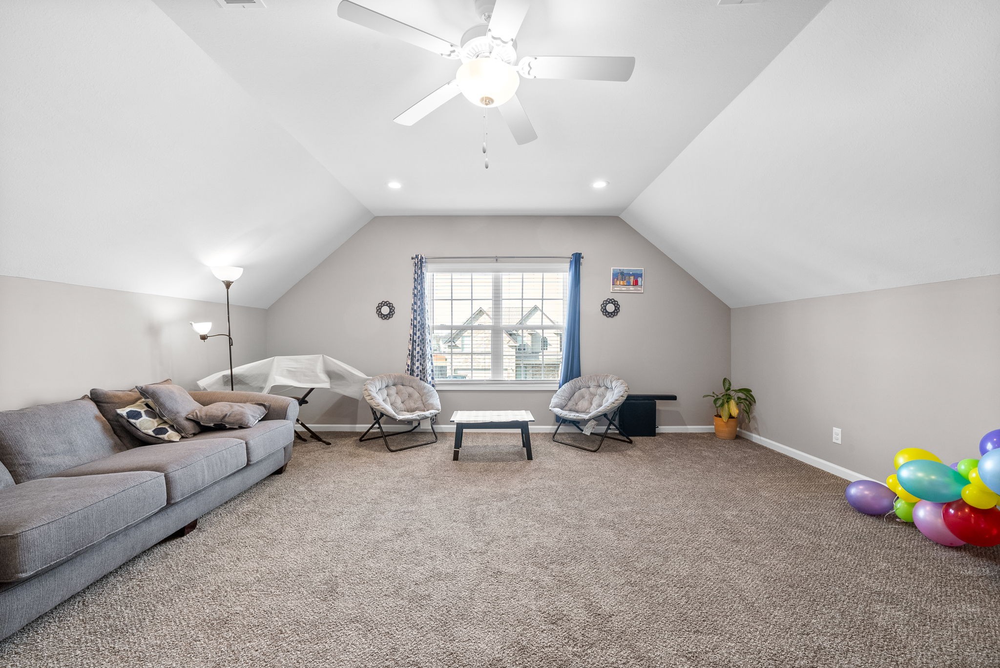 Clarksville, Tennessee 37040, United States, 3 Bedrooms Bedrooms, ,2 BathroomsBathrooms,Residential,Active,20991