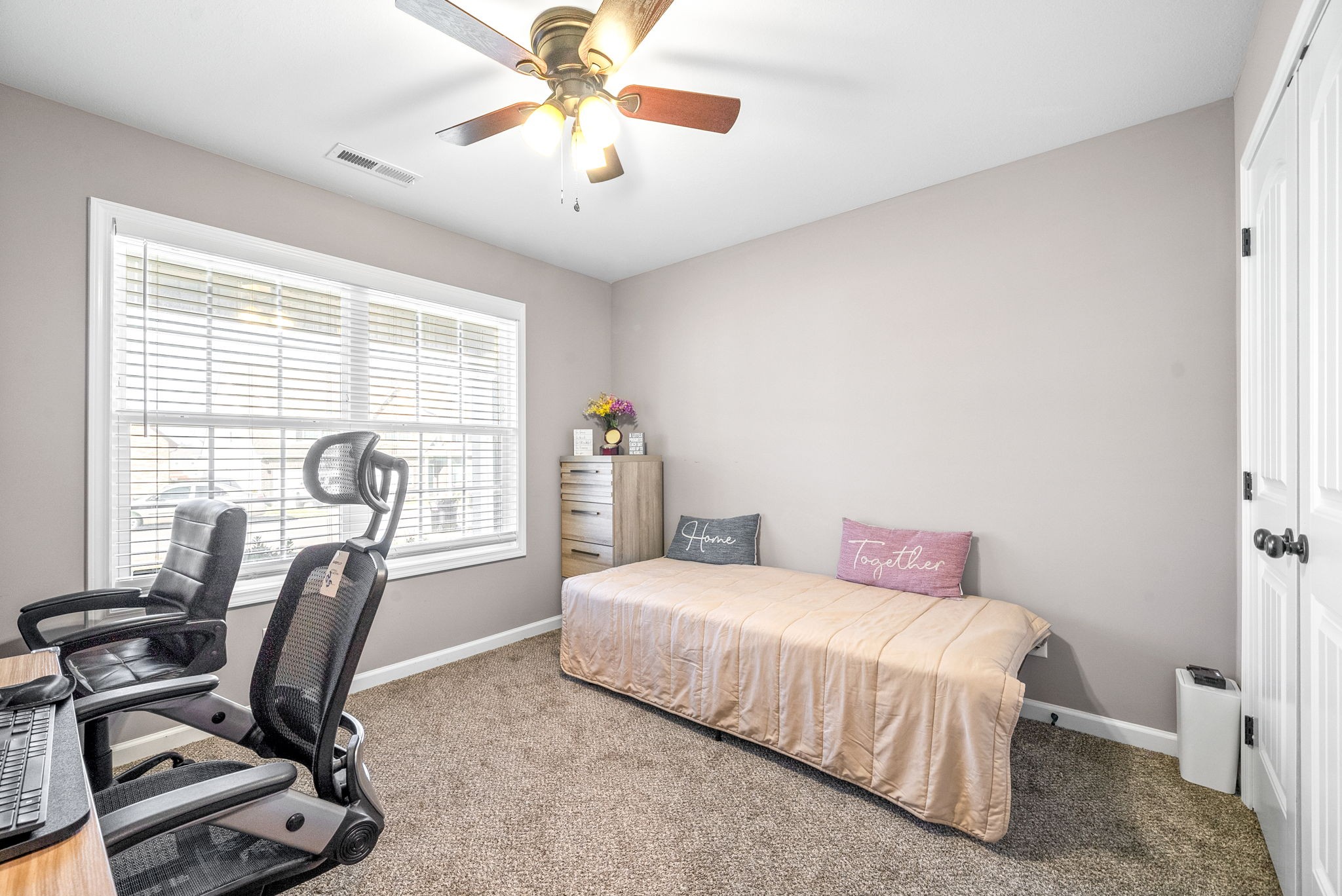 Clarksville, Tennessee 37040, United States, 3 Bedrooms Bedrooms, ,2 BathroomsBathrooms,Residential,Active,20991