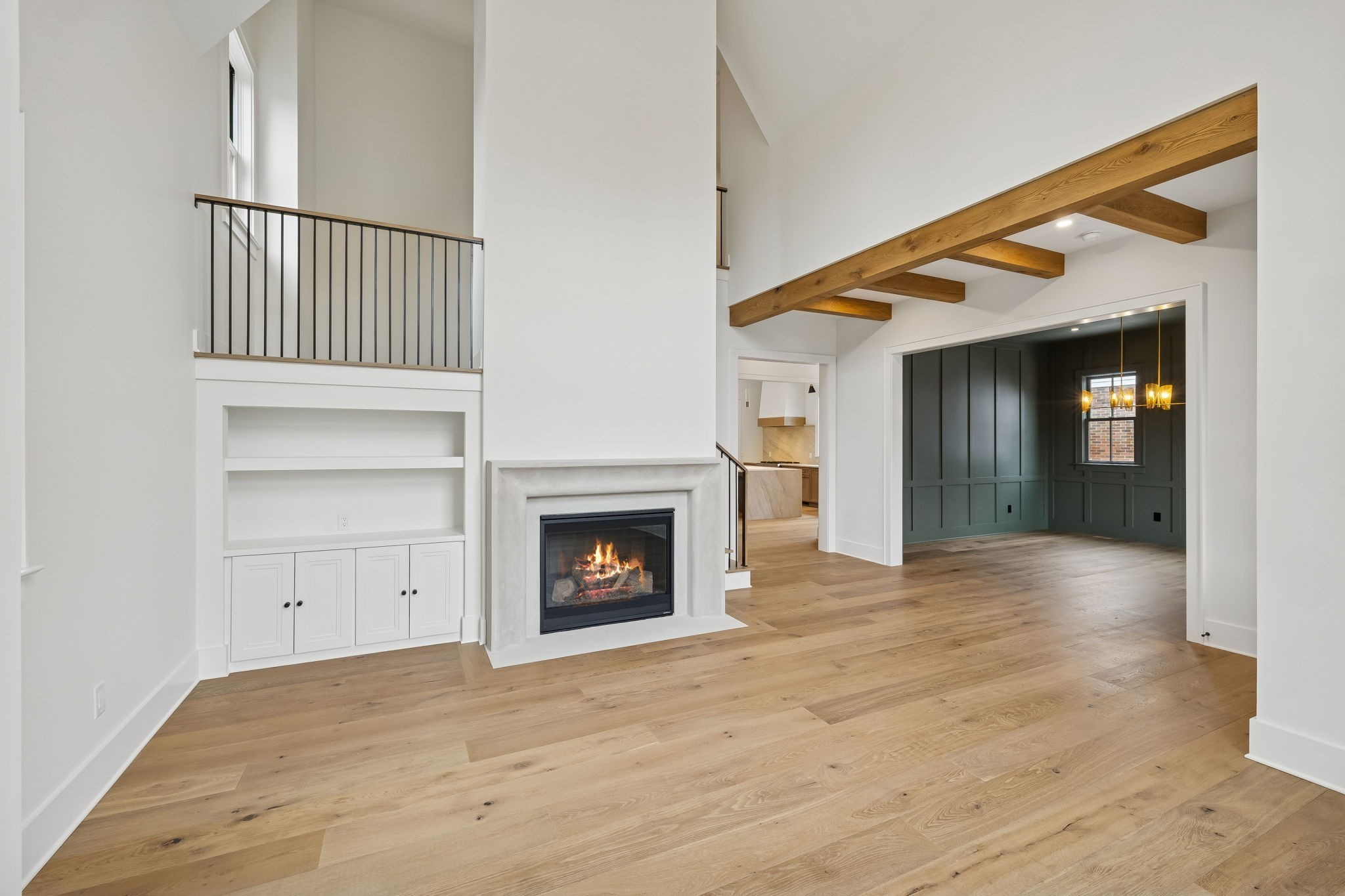 1130 Winding Way